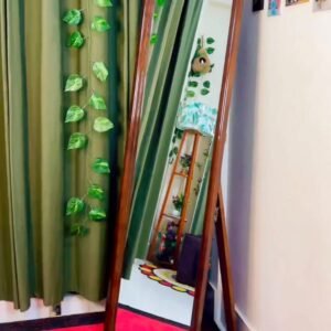 প্রিমিয়াম মানের মেহগনি স্ট্যান্ডিং মিরর ( অ্যান্টিক কালার )